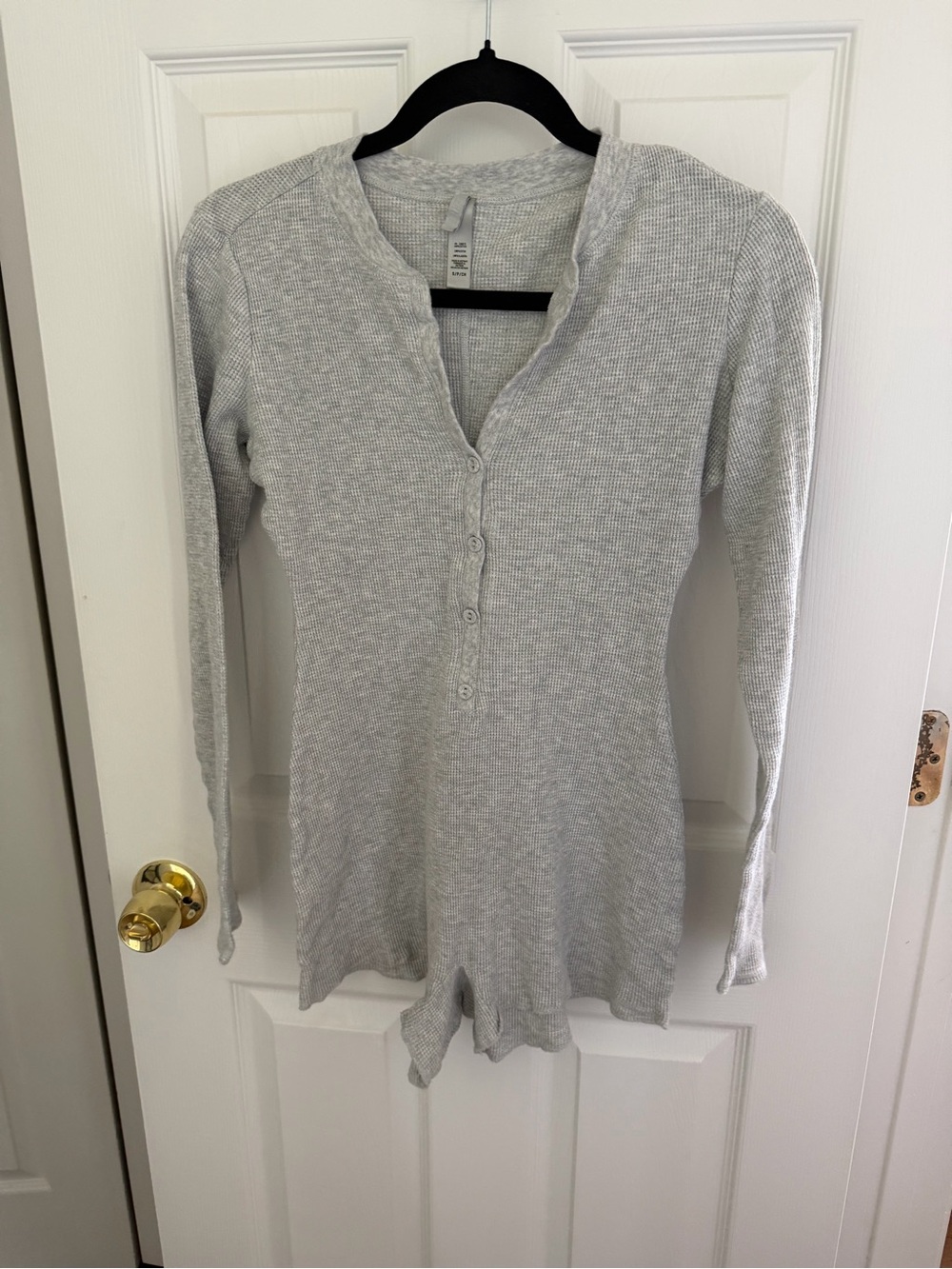 Skims Light Heather Gray Waffle Knit Henley Romper Size Small